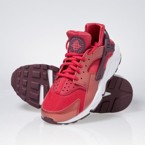 Nike Air Huarache Run 'University Red' - size 9.5US - Picture 2 of 6